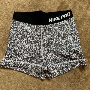 Nike Pro Women’s Shorts